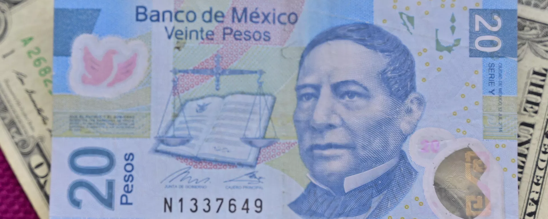 El peso mexicano continúa en terreno positivo. - Sputnik Mundo, 1920, 19.07.2023