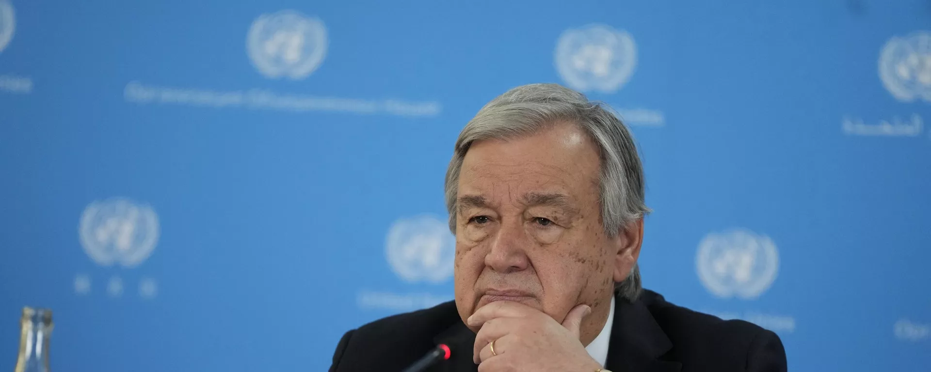 Antonio Guterres, el secretario general de la ONU, asiste a una rueda de prensa durante una visita a la oficina de la ONU en  Kenia, el 3 de mayo de 2023. - Sputnik Mundo, 1920, 06.12.2023