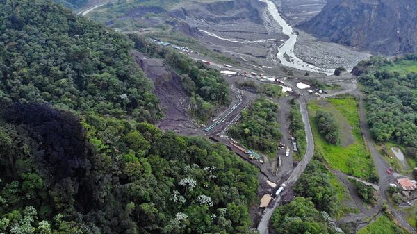 Vertido de petróleo en Piedra Fina, provincia amazónica de Napo, Ecuador - Sputnik Mundo