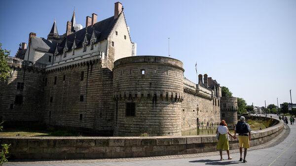 Un castillo en Nantes, Francia - Sputnik Mundo
