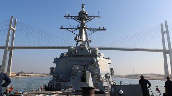 El destructor de misiles guiados USS Thomas Hudner llega a una zona del Oriente Medio.  - Sputnik Mundo