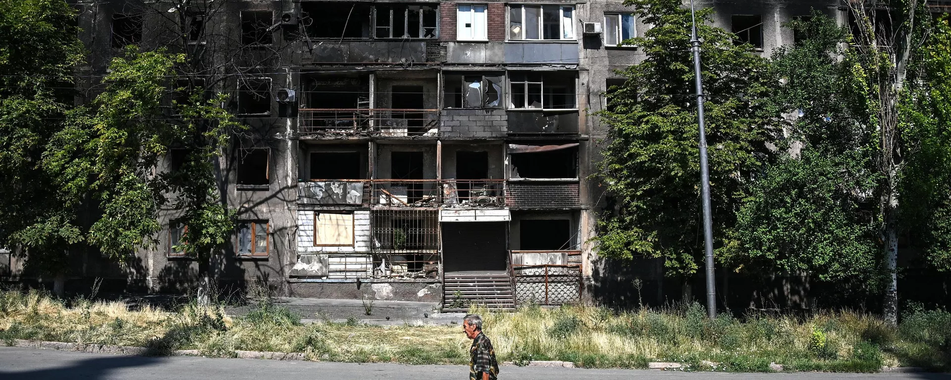 La casa destruida en la ciudad de Mariúpol - Sputnik Mundo, 1920, 25.07.2023