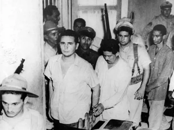 Fidel Castro es interrogado tras el fracaso del asalto al Cuartel Moncada (archivo) - Sputnik Mundo