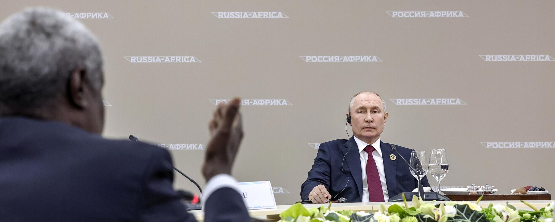 Vladímir Putin, presidente ruso, participa en la cumbre Rusia África - Sputnik Mundo, 1920, 28.07.2023