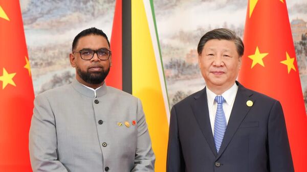 El presidente chino, Xi Jinping, se reunió con su homólogo de Guyana, Irfaan Ali  - Sputnik Mundo