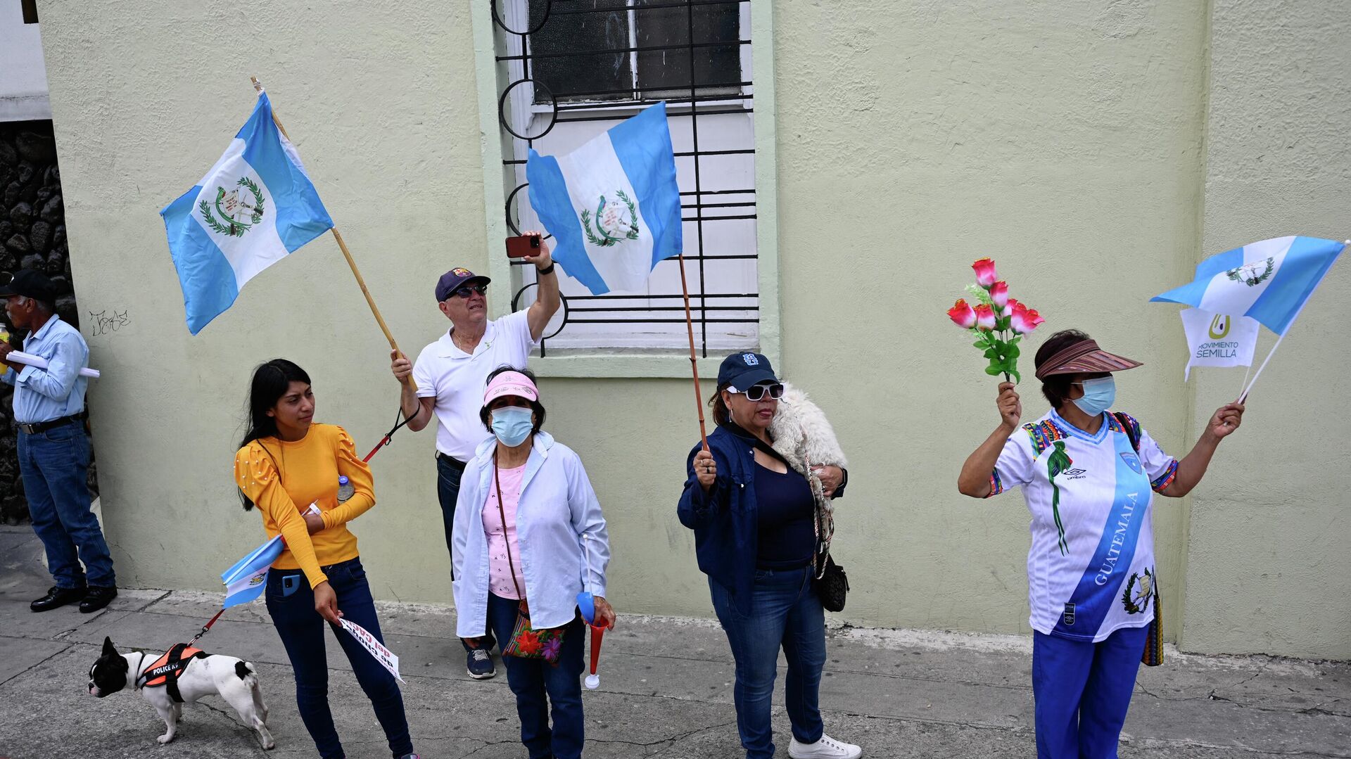 Ciudadanos de Guatemala protestan contra el poder judicial, al que acusan de crear una crisis electoral este 2023. - Sputnik Mundo, 1920, 19.08.2023