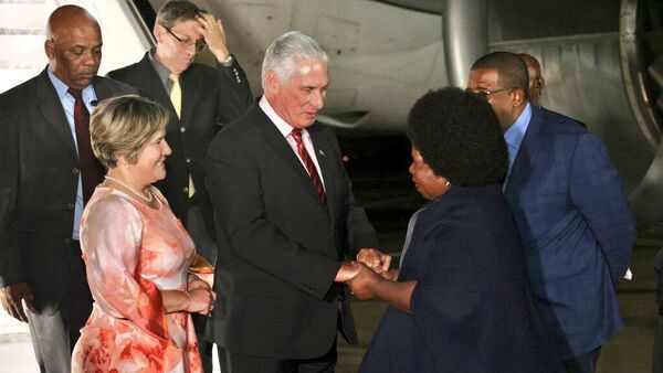 El presidente cubano llega a Sudáfrica para participar en cumbre de los BRICS - Sputnik Mundo