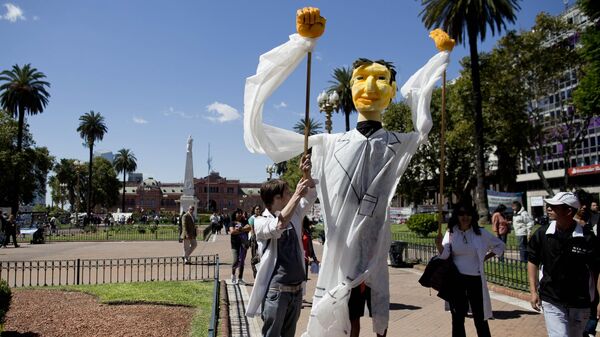 Docentes argentinos manifestándose en Buenos Aires (archivo) - Sputnik Mundo