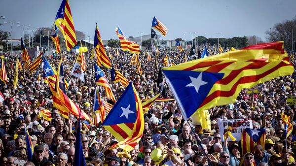 Los independentistas catalanes - Sputnik Mundo
