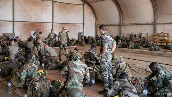 Hay alrededor de 1.500 soldados franceses desplegados en Níger. - Sputnik Mundo