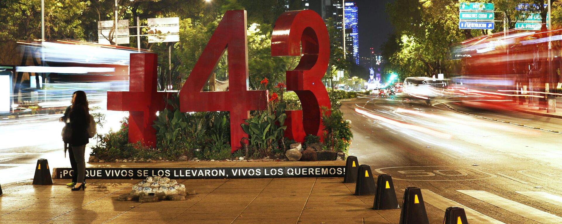 Uno de los antimonumentos es el dedicado a los 43 normalistas de Ayotzinapa, desaparecidos en 2014. - Sputnik Mundo, 1920, 27.09.2023