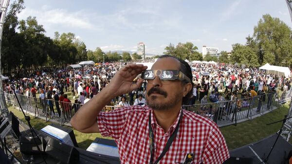 Entre música, actividades recreativas y divulgativas, la UNAM celebró el eclipse solar de este 14 de octubre de 2023. - Sputnik Mundo