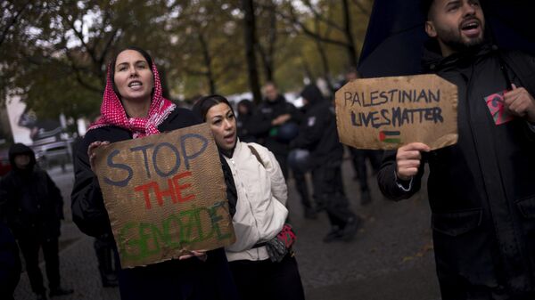 Protestas en Berlín, Alemania, en solidaridad con Palestina  - Sputnik Mundo