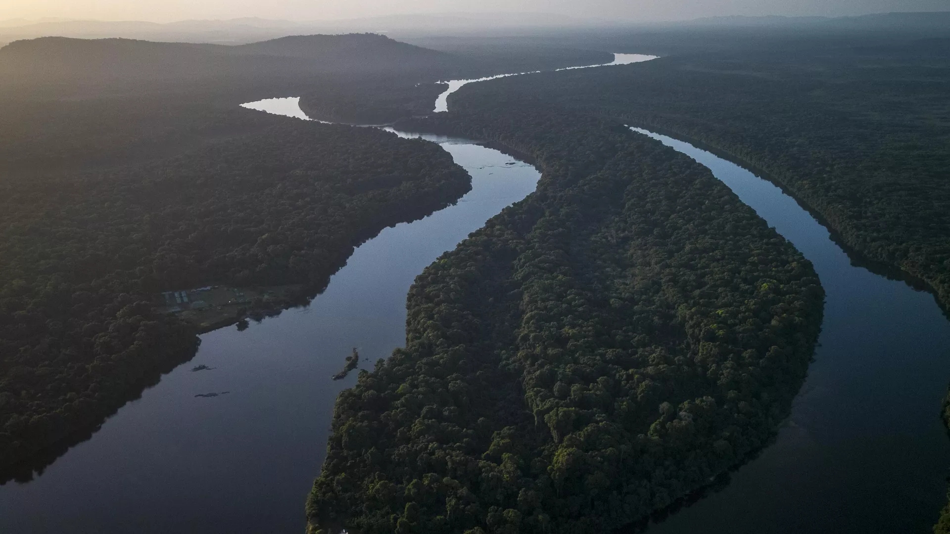 Venezuela y Guyana sostienen una disputa por el Esequibo. - Sputnik Mundo, 1920, 17.11.2023