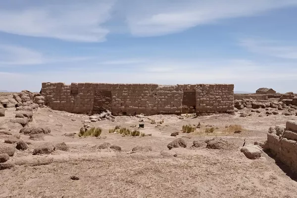 La comunidad Uru de Llapallapani, en el departamento de Oruro, sobre el lago Poopó. - Sputnik Mundo