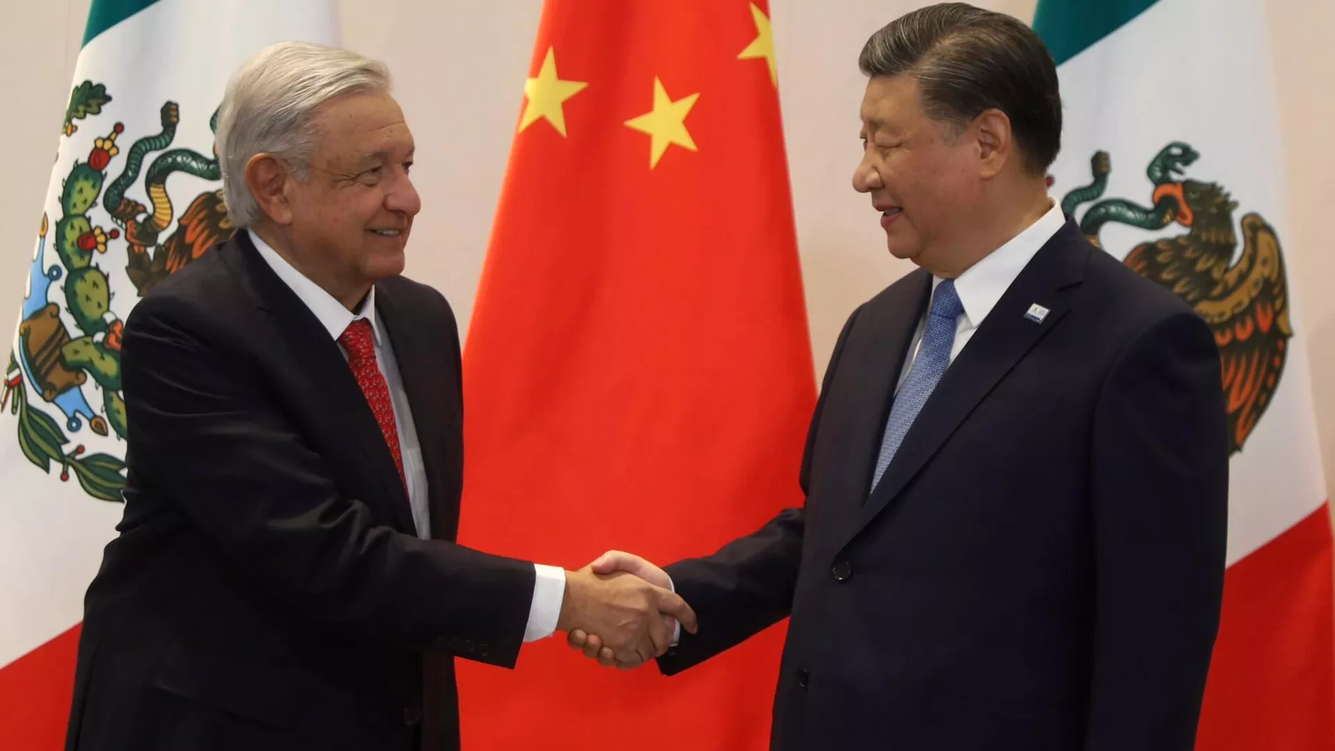 Los presidentes de México, Andrés Manuel López Obrador, y de China, Xi Jinping. - Sputnik Mundo, 1920, 23.01.2024