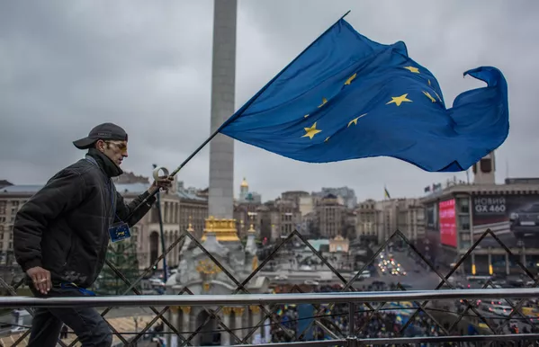 Lo stesso giorno, nel pomeriggio, si è svolta una protesta in Piazza Indipendenza a Kiev (Maidan Nezalézhnosti).  - Mondo Sputnik