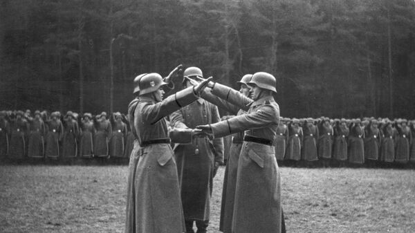 Juramento de la 14.ª División de Granaderos de las Waffen SS Galizien, 1943. - Sputnik Mundo