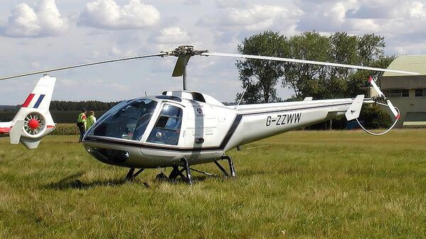 Un helicóptero Enstrom 280FX (imagen referencial) - Sputnik Mundo