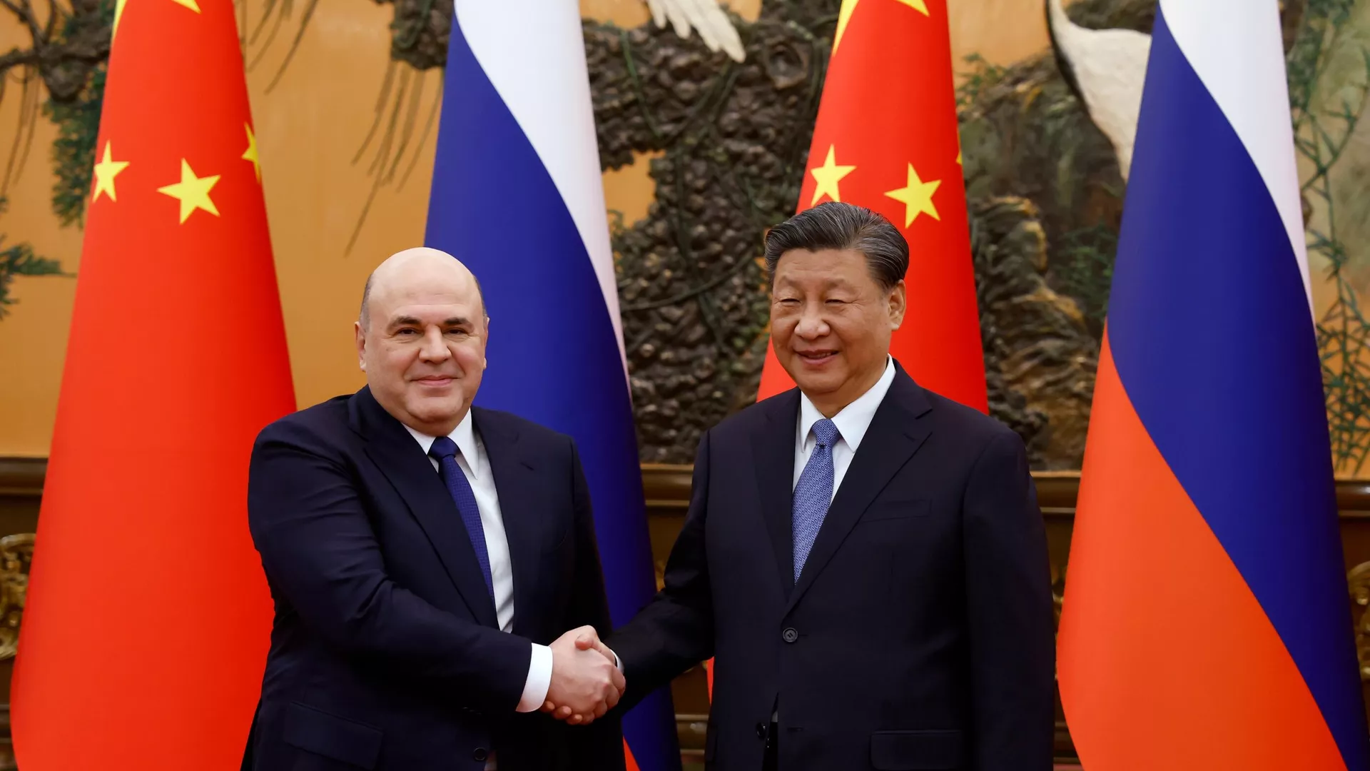 Reunión entre el primer ministro ruso Mijaíl Mishustin con el presidente chino Xi Jinping - Sputnik Mundo, 1920, 20.12.2023