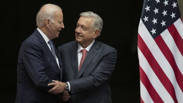 Joe Biden y Andrés Manuel López Obrador  - Sputnik Mundo