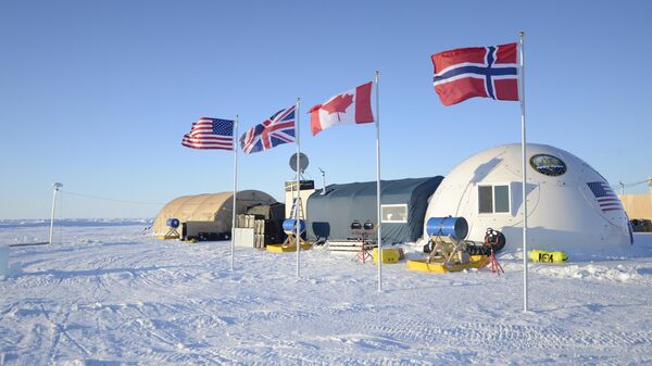 El campamento Ice Sargo, en el círculo polar ártico - Sputnik Mundo