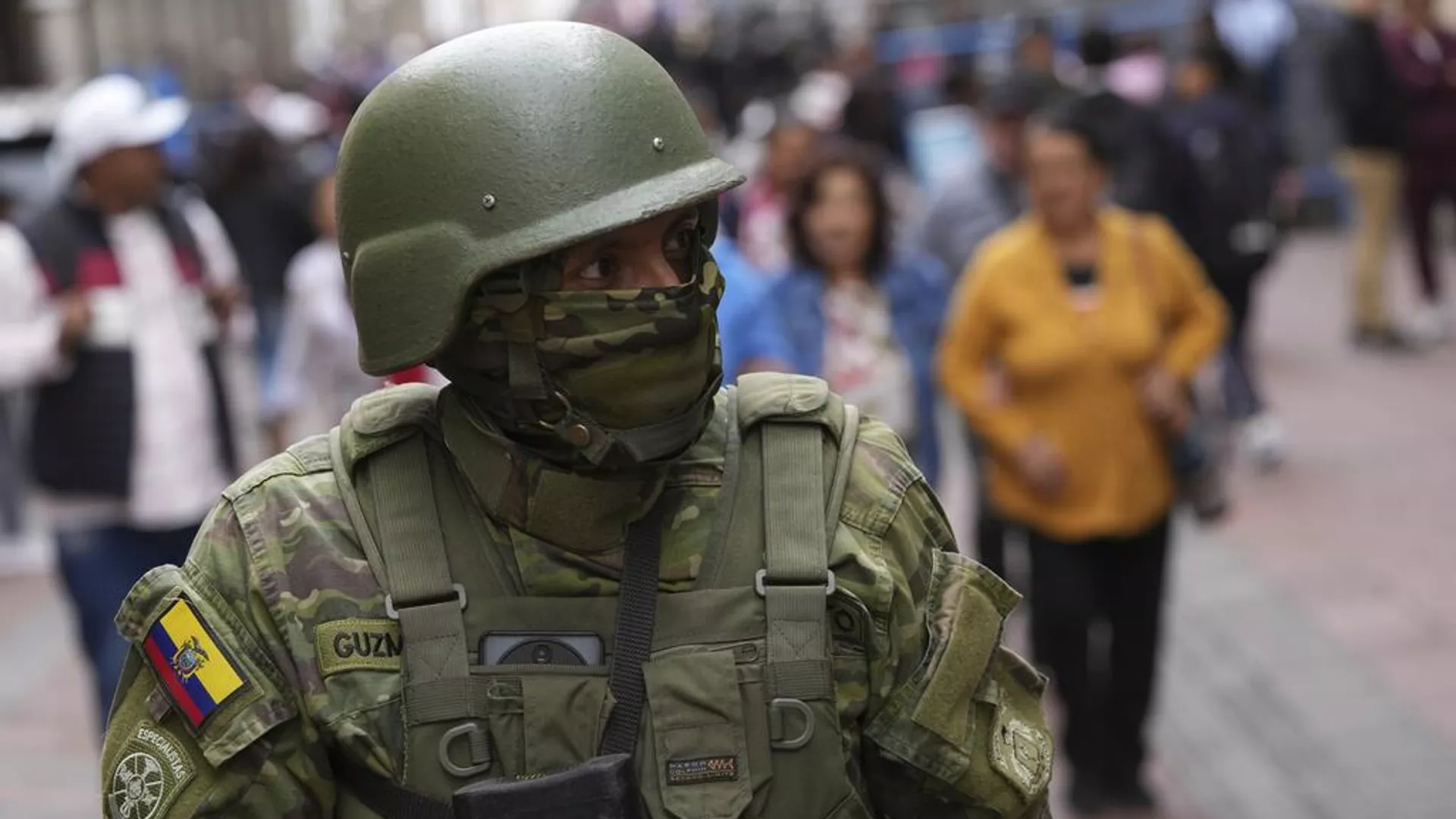 Un soldado del Ejército de Ecuador en las calles de Quito el 9 de enero de 2024 - Sputnik Mundo, 1920, 10.01.2024