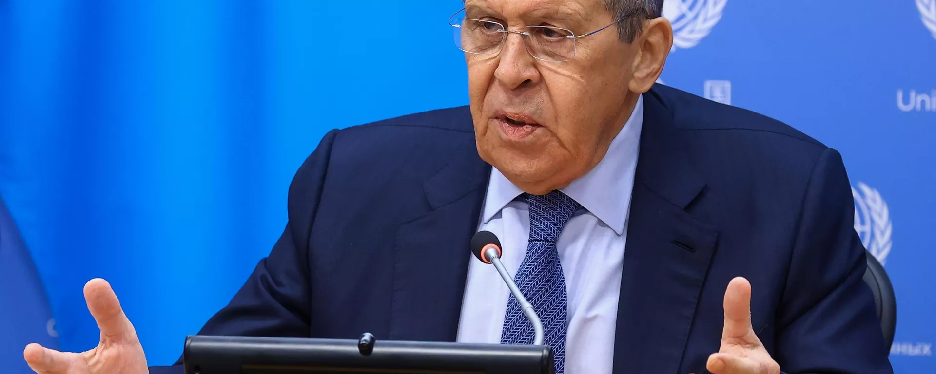 Serguéi Lavrov, el ministro de Asuntos Exteriores ruso, durante la rueda de prensa final en la sede de la ONU - Sputnik Mundo, 1920, 24.01.2024