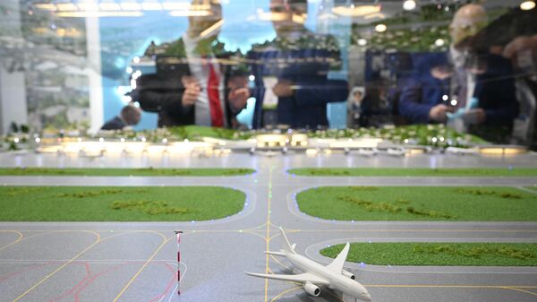 La Feria nacional de infraestructuras para la aviación civil NAIS en Rusia - Sputnik Mundo
