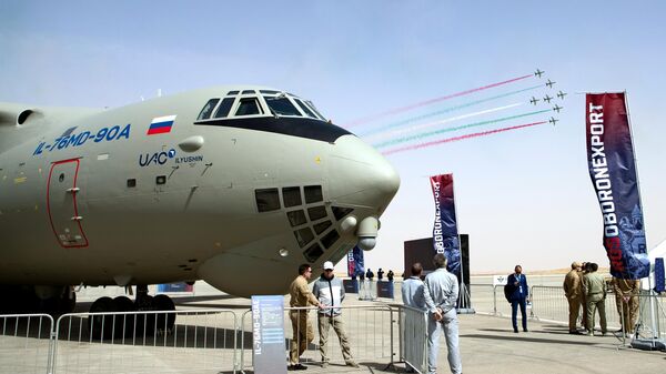 Модернизированный тяжелый транспортный самолет Ил-76МД-90А на 2-й Всемирной оборонной выставке World Defense Show в Эр-Рияде - Sputnik Mundo