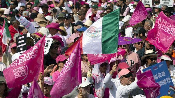 Marcha por la Democracia en México el 18 de febrero de 2024, en la Ciudad de México - Sputnik Mundo