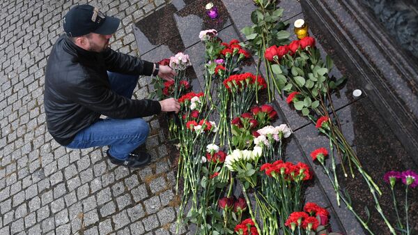 Actos en memoria de las víctimas del atentado terrorista en el Crocus City Hall - Sputnik Mundo