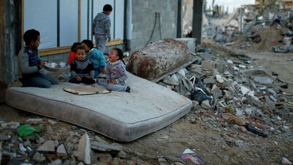 La ONU lanza una campaña en favor de los niños de Gaza - Sputnik Mundo