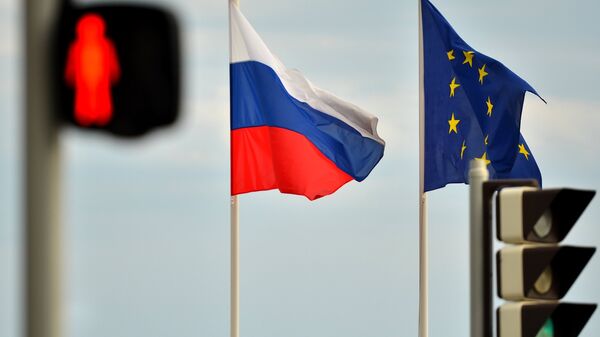 Relations between Russia and the EU have deteriorated with the escalation of the Ukrainian crisis, as western governments imposed economic sanctions on Russia, accusing Moscow of aiding independence supporters in eastern regions of the country. - Sputnik Mundo