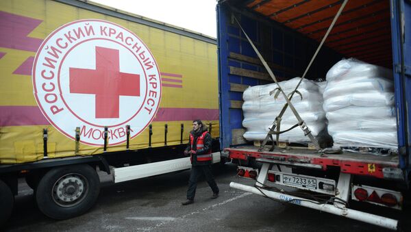 Московский Красный Крест отправил гуманитарную помощь в Луганск - Sputnik Mundo