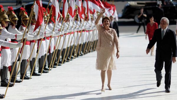 Dilma Rousseff durante la ceremonia de toma de posesión realizada en la capital Brasília - Sputnik Mundo