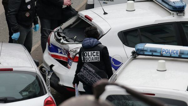 Atentado terrorista en la sede de Charlie Hebdo - Sputnik Mundo