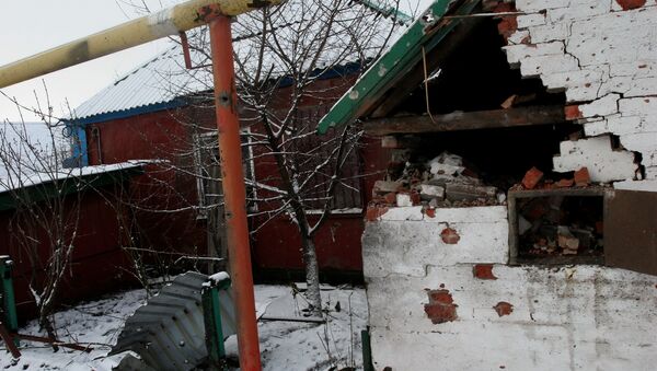 Donetsk informa de tres civiles muertos en bombardeos desde comienzo de año - Sputnik Mundo