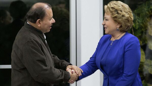 Presidente de Nicaragua, Daniel Ortega y presidenta del Consejo de la Federación (Senado) de Rusia, Valentina Matvienko - Sputnik Mundo