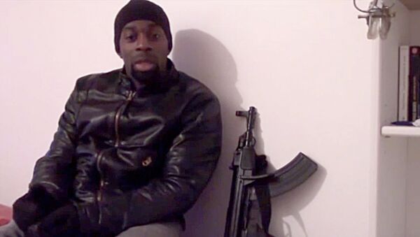 Amedy Coulibaly, el terrorista que mató a cinco personas en enero de 2015 en París - Sputnik Mundo