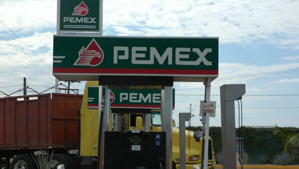 Una gasolinera de Pemex - Sputnik Mundo