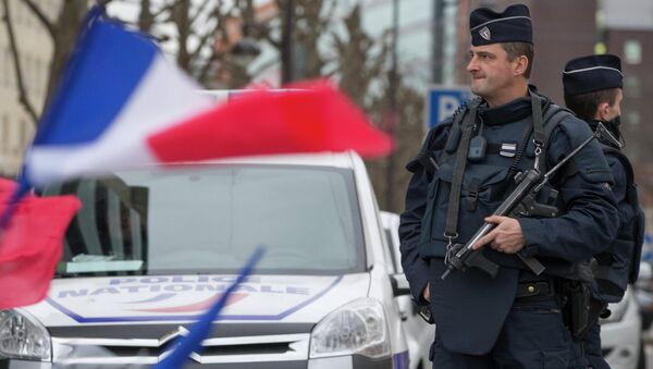 Arresto de supuestos terroristas rusos en Francia y otros casos similares - Sputnik Mundo