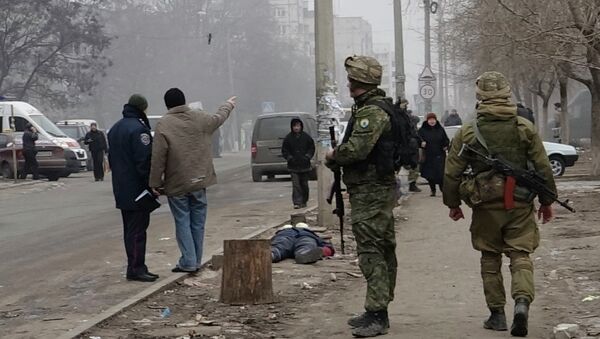 Militares ucranianos en la ciudad de Mariúpol - Sputnik Mundo