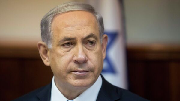 Israeli's Prime Minister Benjamin Netanyahu in his office in Jerusalem February 8, 2015 - Sputnik Mundo
