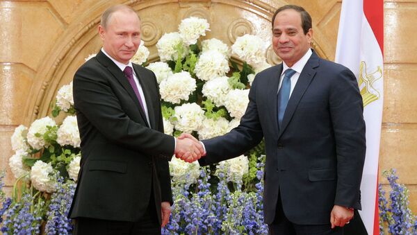 Presidente de Rusia, Vladímir Putin y presidente de Egipto, Abdelfatah al Sisi - Sputnik Mundo
