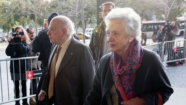 Ex presidente de Cataluña, Jordi Pujol con su esposa Marta Ferrusola - Sputnik Mundo