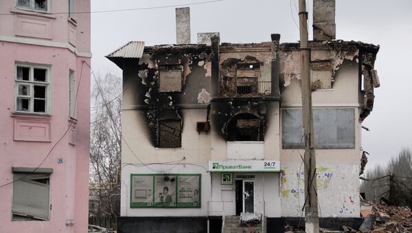 Al menos tres muertos y cinco heridos en las últimas 24 horas en Donbás - Sputnik Mundo