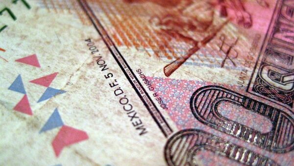 Banco Central de México interviene para frenar la caída del peso - Sputnik Mundo