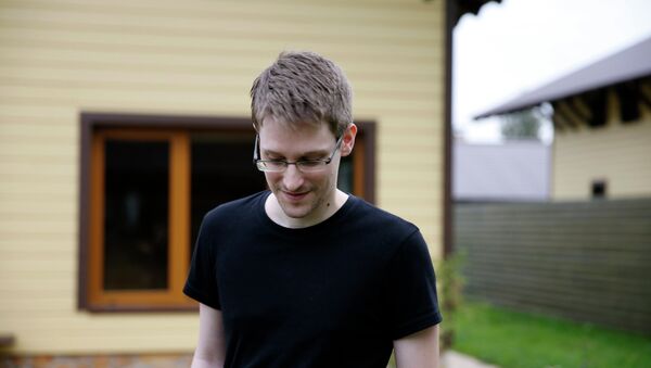 Edward Snowden, extécnico de la CIA - Sputnik Mundo