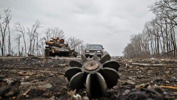 Las milicias de Donetsk denuncian más de 400 violaciones del armisticio - Sputnik Mundo